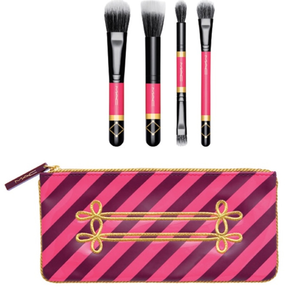 NEW! MAC Nutcracker Sweet Mineralize Brush Kit Set